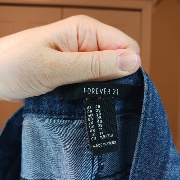 #236 3/$18 - Forever 21 Blue Jeans Size 28 - Picture 6 of 7